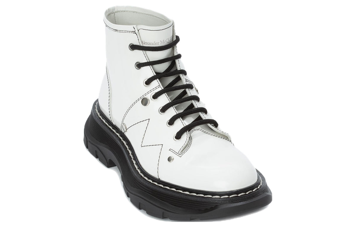 (WMNS) Alexander McQueen Tread Slick Boot 'Ivory Black' 595469WHQSG9089 #