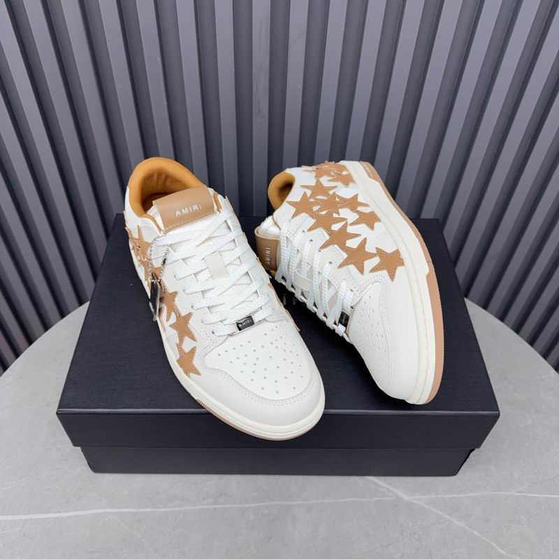 Amiri Stars Court Low Sneaker – MNS0601 | White/Tan
