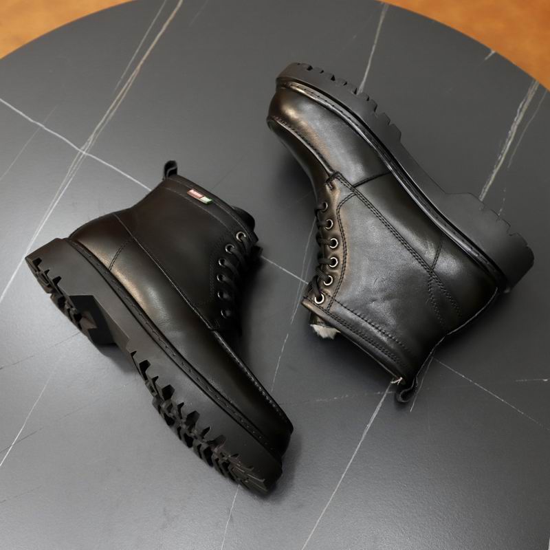 UGG Lowmel Lace-Up Boot — Black