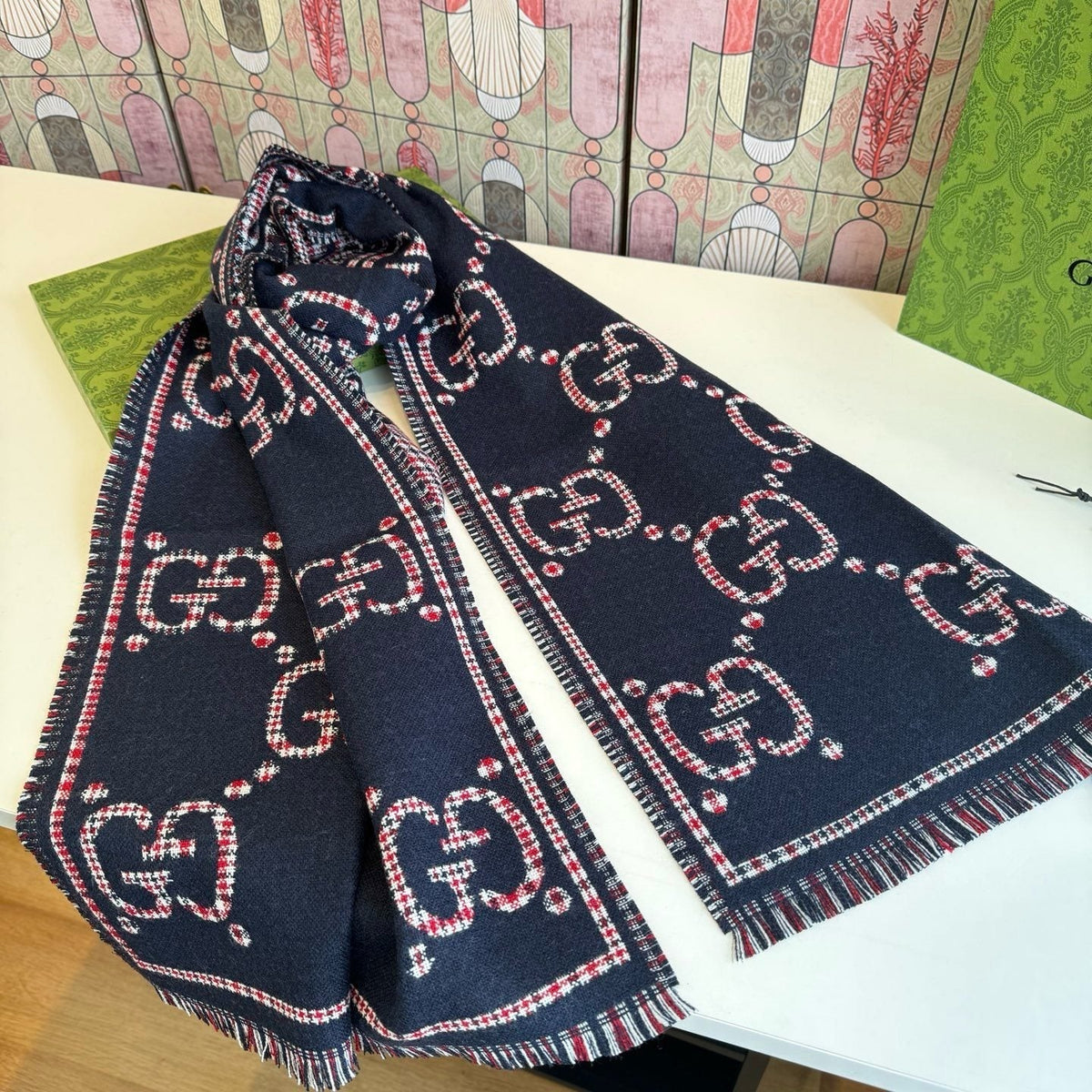 Gucci Wool Interlocking Motif Scarf - 180 x 47 cm