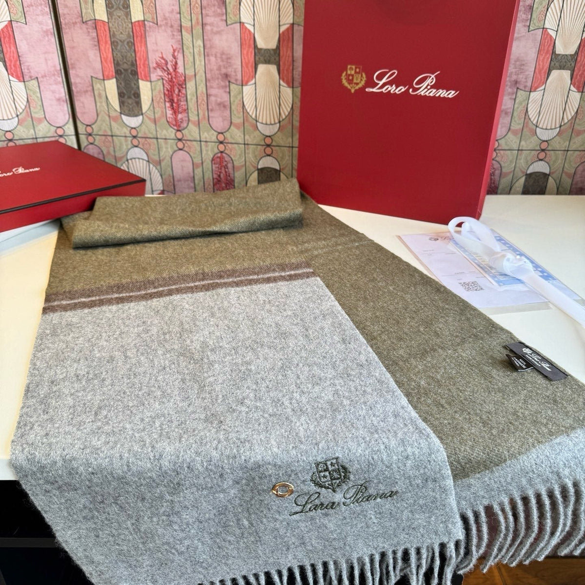 Loro Piana Two-Tone Fringe Scarf - 30 x 185 cm
