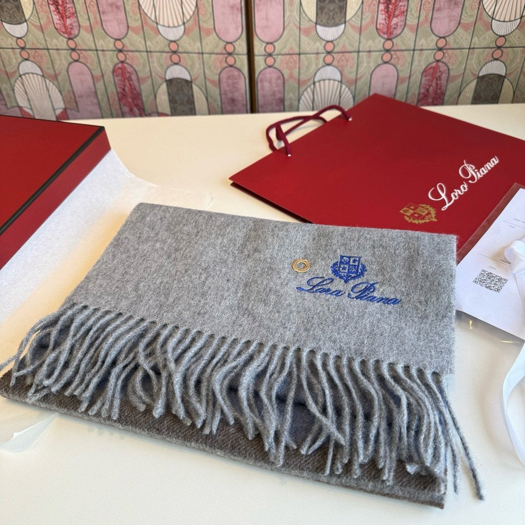 Loro Piana Two-Tone Fringe Scarf - 30 x 185 cm