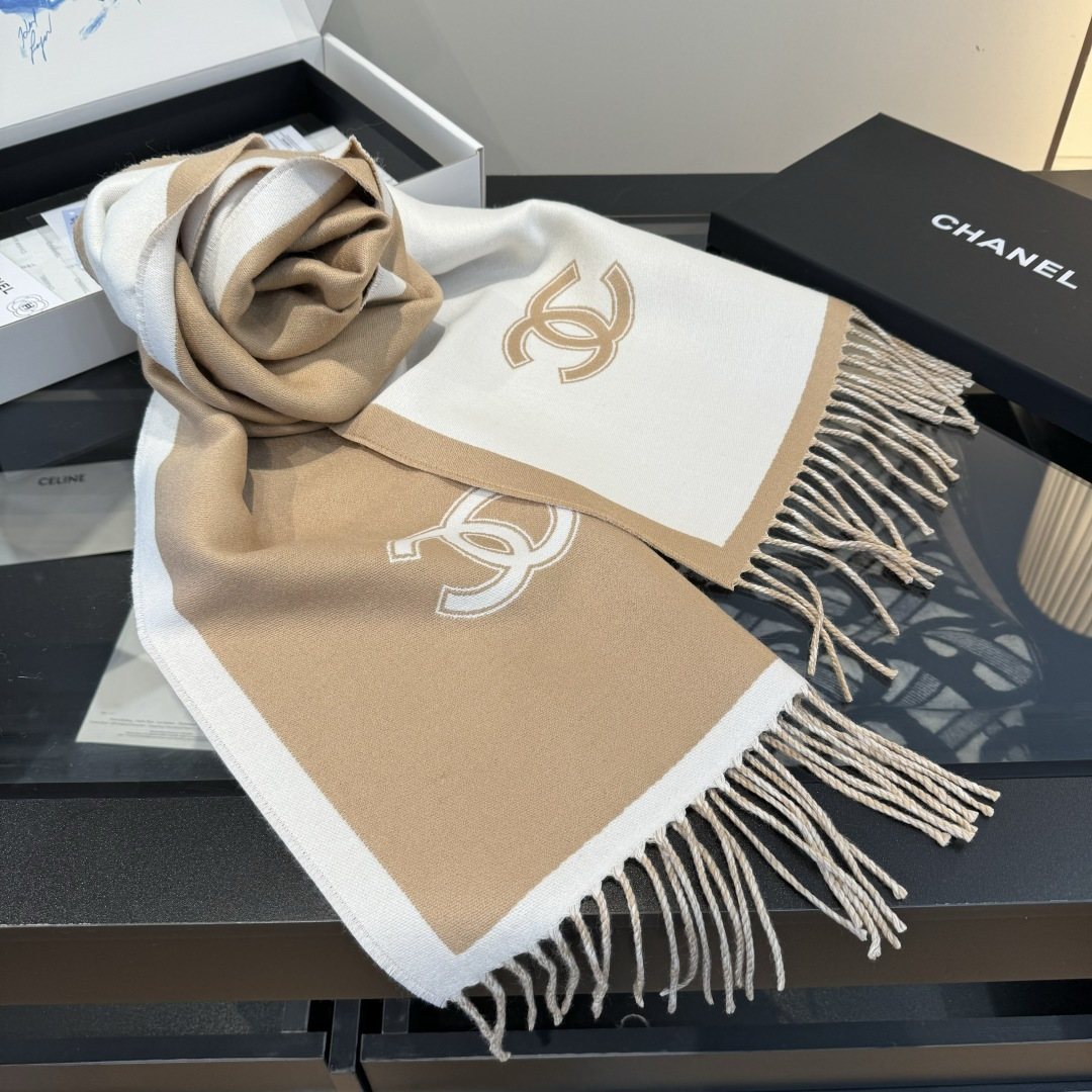 Chanel Contrast-Border Two-Tone Fringed Scarf
