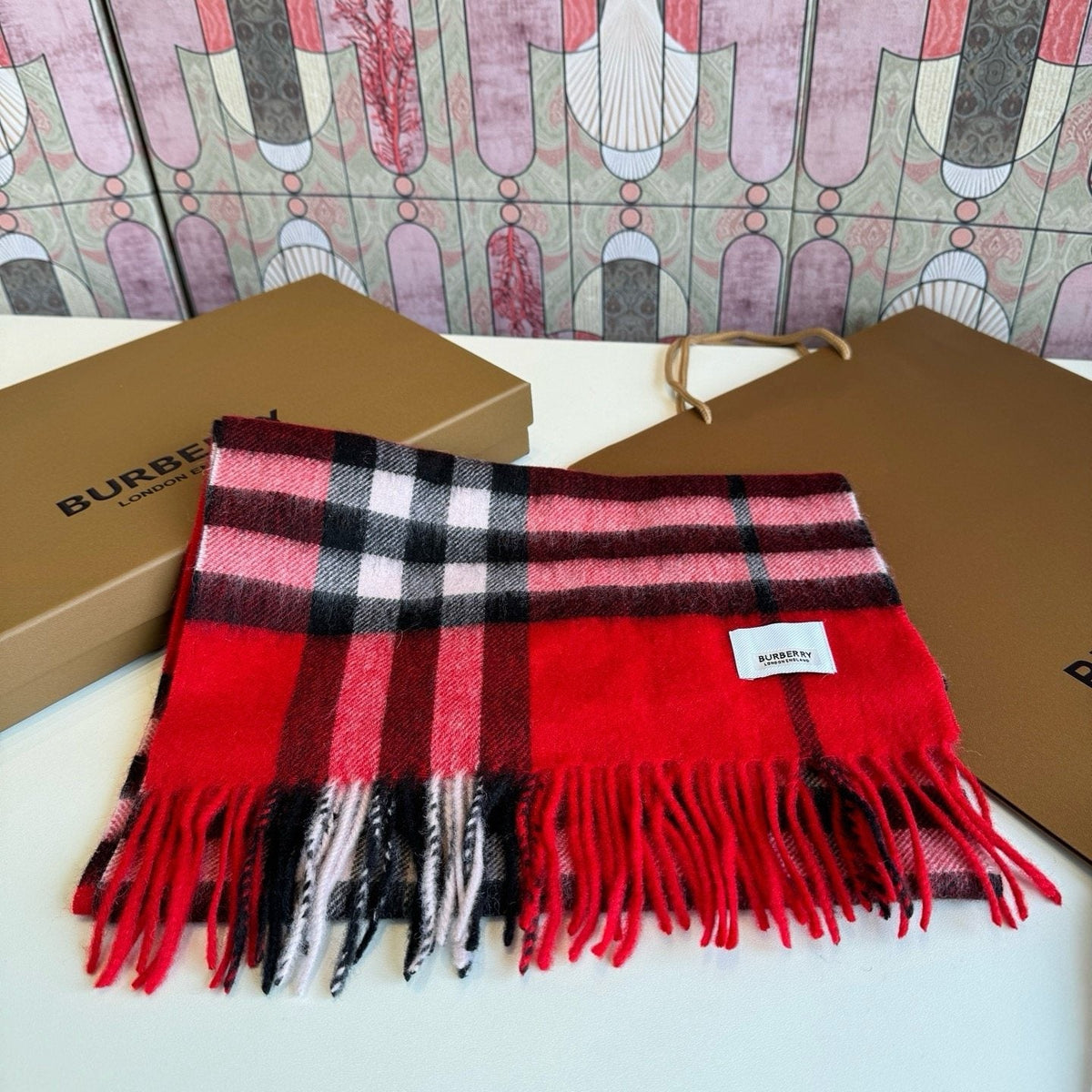 Burberry Long Checked Wrap Scarf - 30 x 180 cm